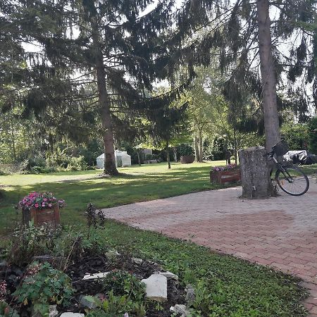 Bed and Breakfast Val Des Bois Warmeriville Экстерьер фото